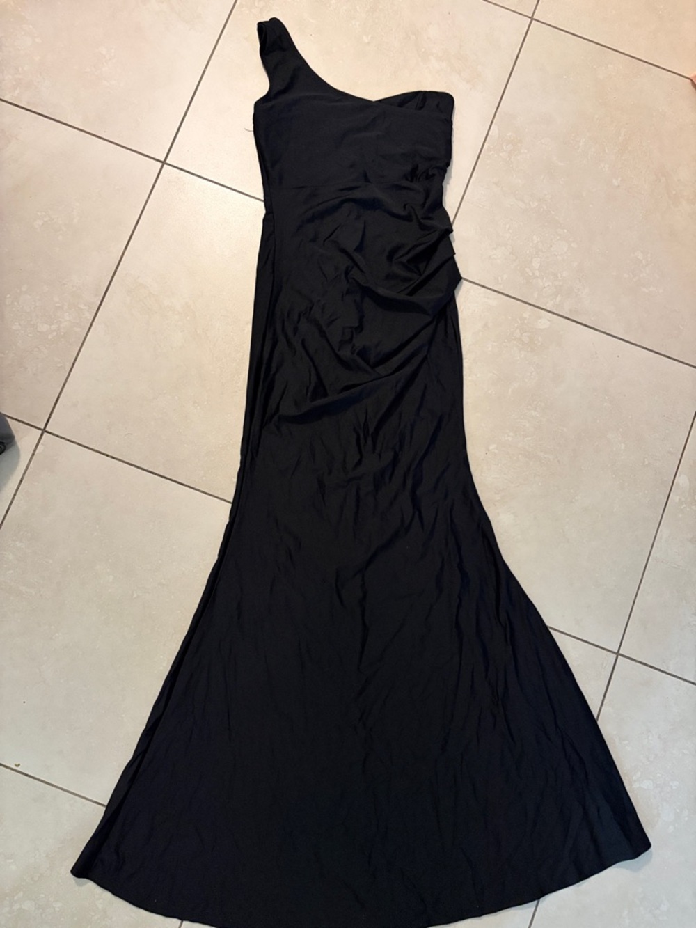 Fashion Nova Black Strapless Dress with Sweetheart Neckline